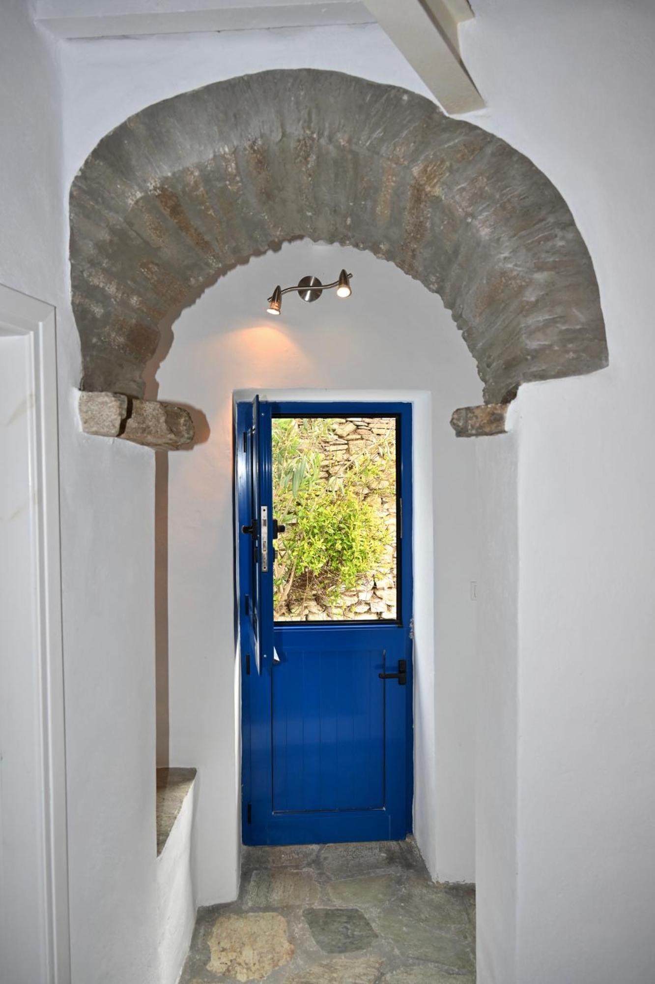 Ubati - Modern Cycladic House, Tinos *